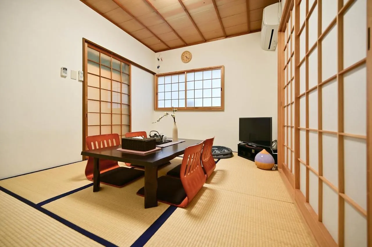 鴨川 栄の屋 Kamo River Machiya Halo House Kyoto Japan