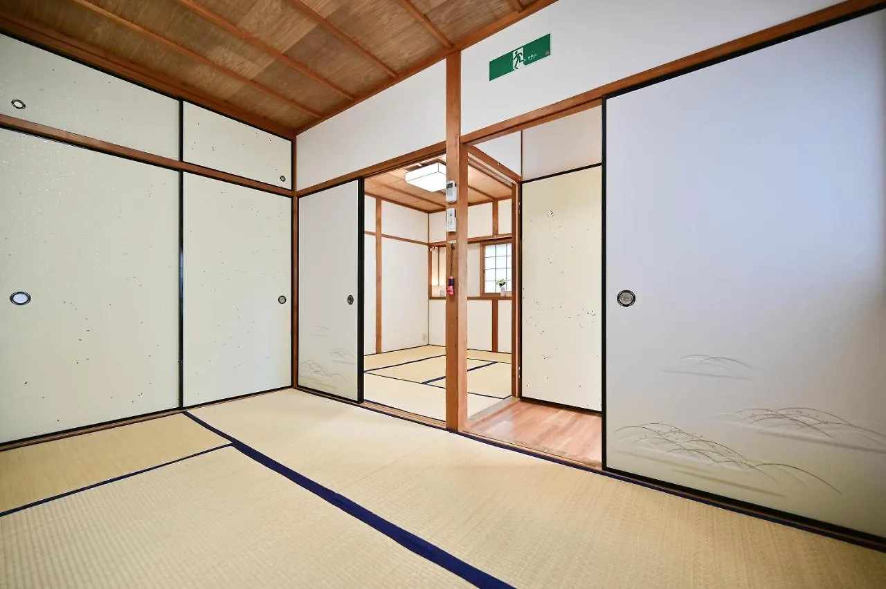 Semesterbostad 鴨川 栄の屋 Kamo River Machiya Halo House Kyoto